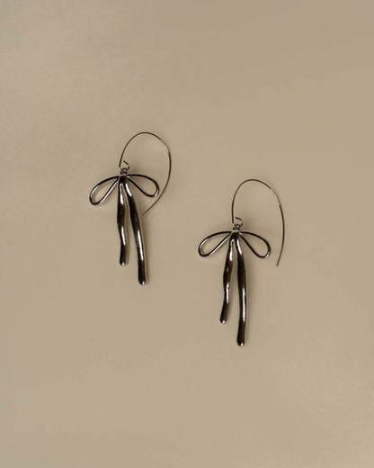 Drooping Bow Dangle Earrings